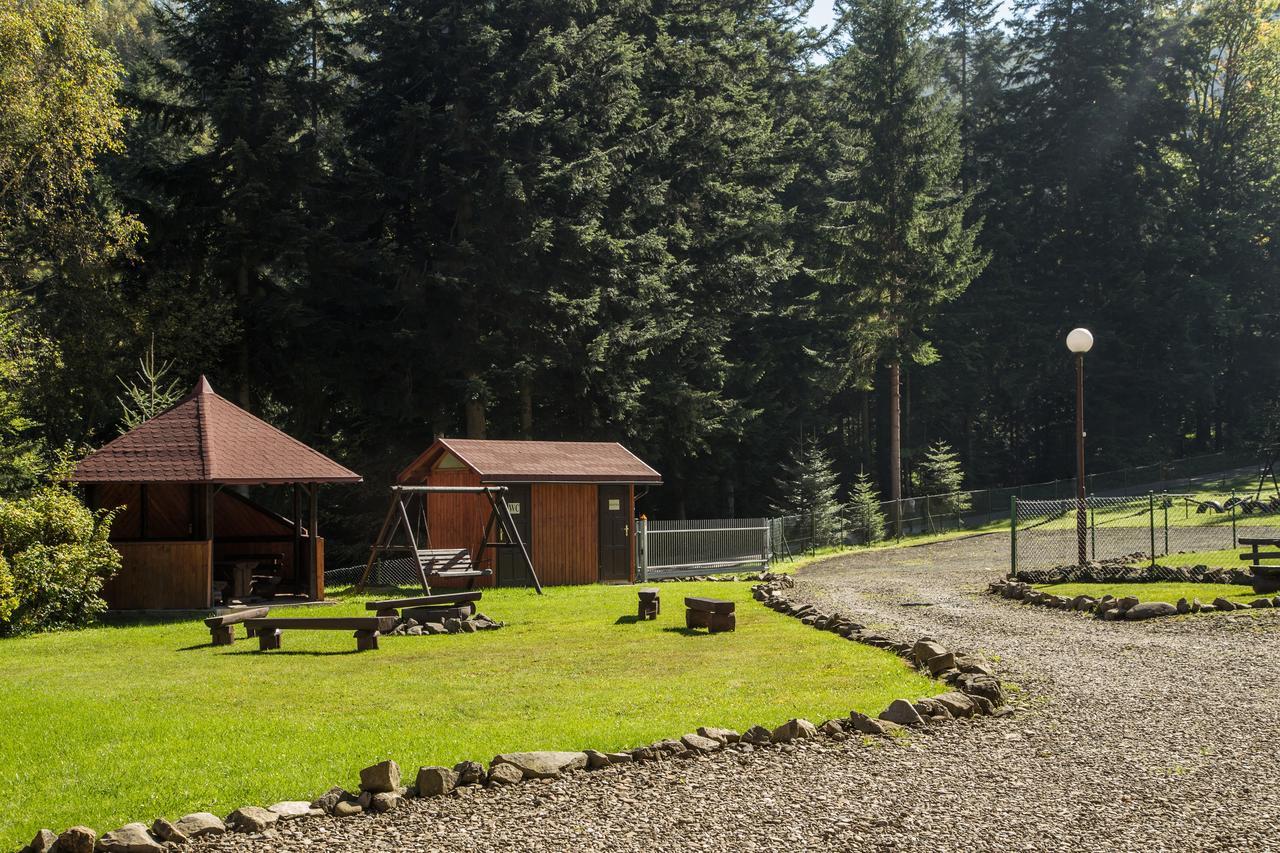 Osrodek Wypoczynkowy Iskra Hotel Piwniczna-Zdroj Exterior foto